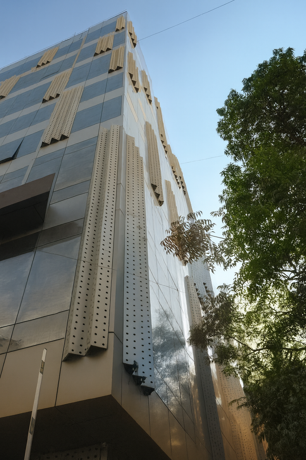 Deluxe House Commercial in Mumbai image 3