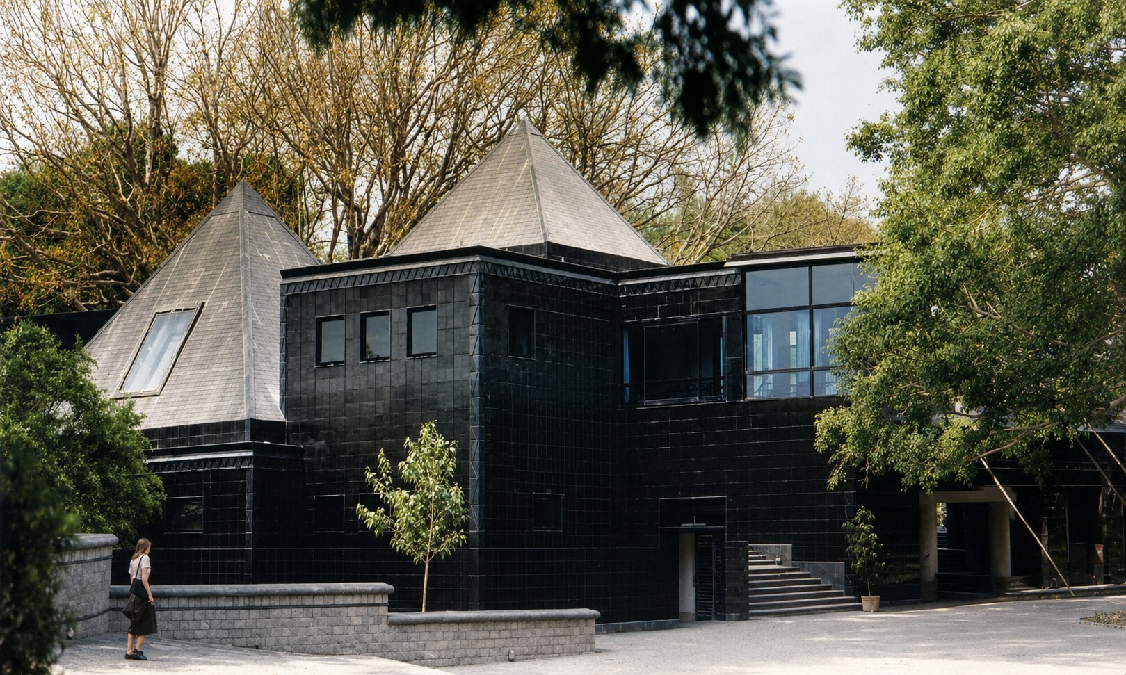 Osho Ashram Spiritual in Pune India image 1