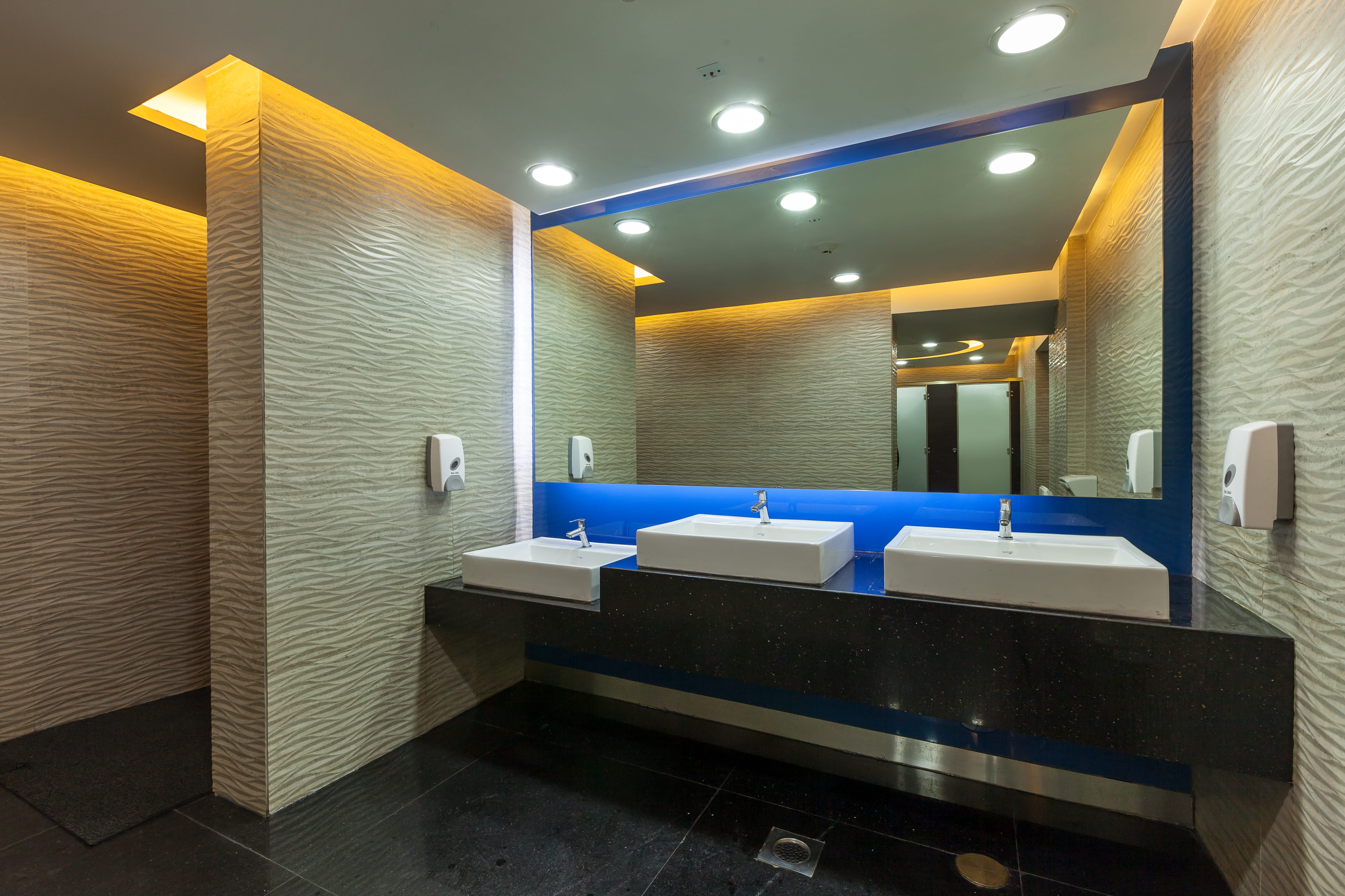 Cinepolis-Magarpatta,Pune Cinema in Pune image 11
